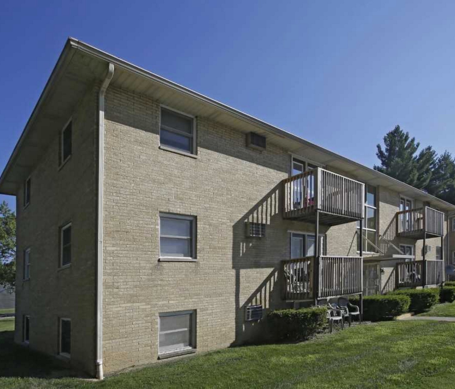 Bay Terrace - Thumbnail 10