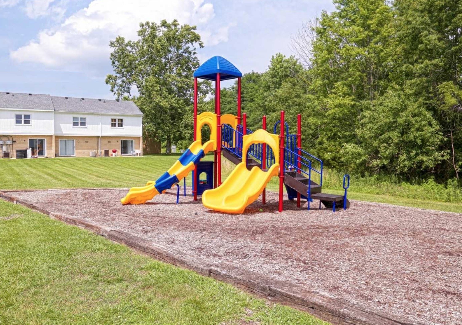 Dillsboro Townhomes - Thumbnail 2