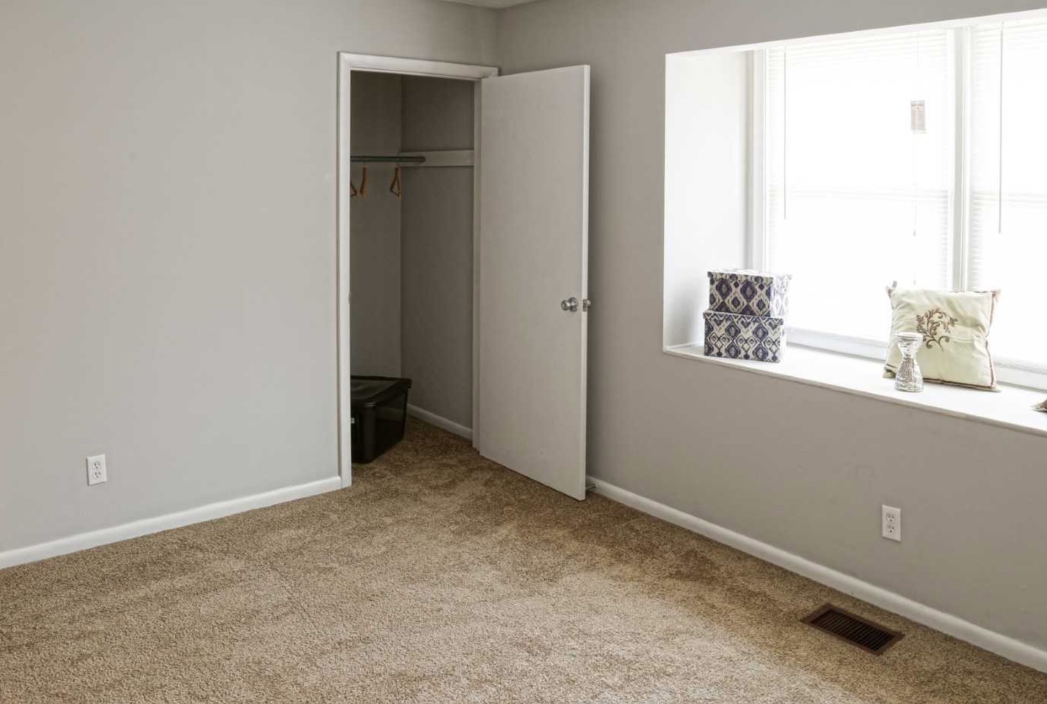 Dillsboro Townhomes - Thumbnail 14