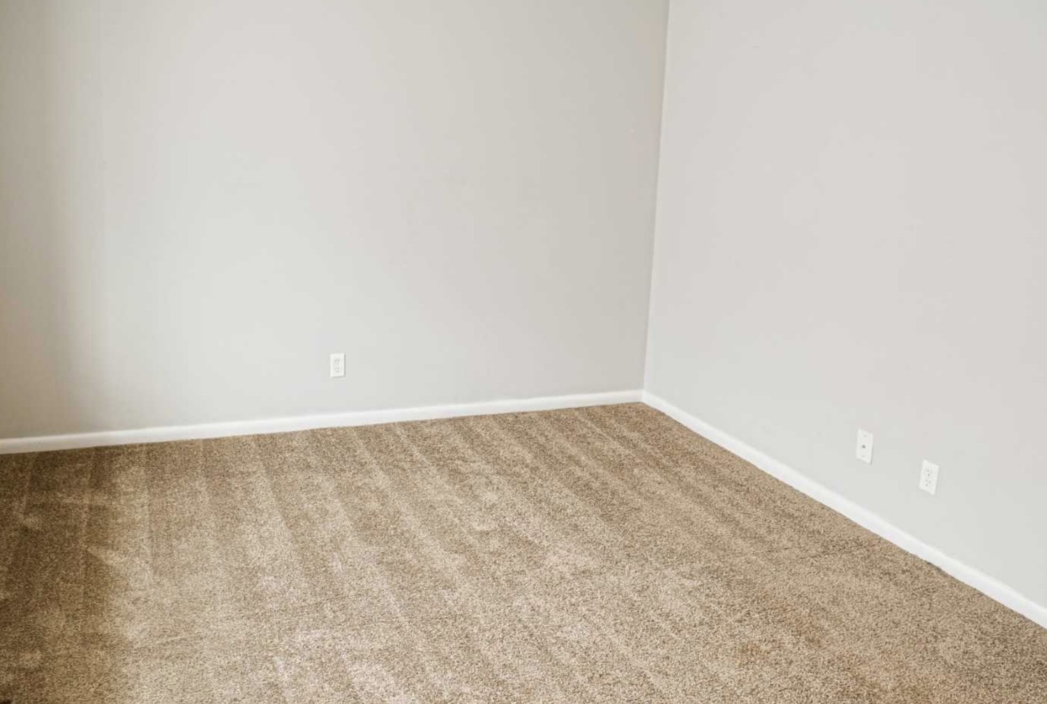 Dillsboro Townhomes - Thumbnail 16