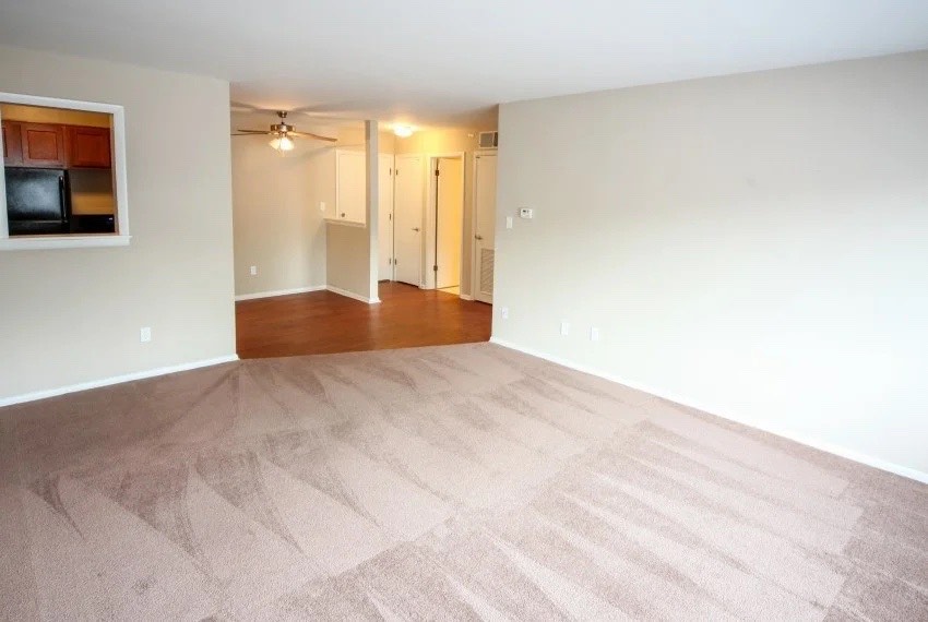 Foster Park Apartments - Thumbnail 7